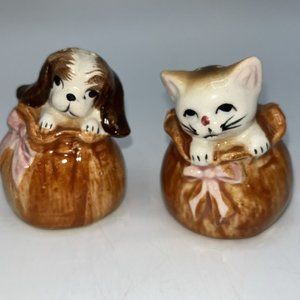 Vintage Kitty Cat Puppy Dog Salt & Pepper Shakers Cork Stoppers Japan 2-1/2"